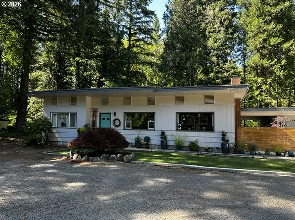 56629 McKenzie Hwy, Blue River, OR 97413