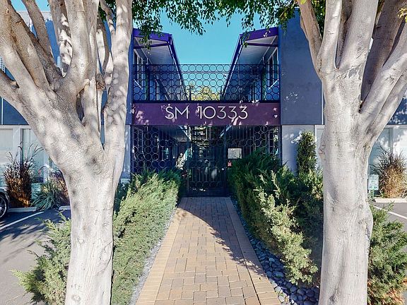 2nd image of 10333 Santa Monica Blvd #10