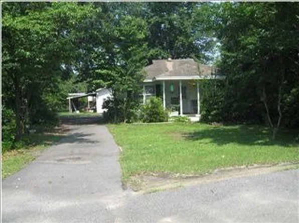 2643 S Live Oak Dr, Moncks Corner, SC 29461