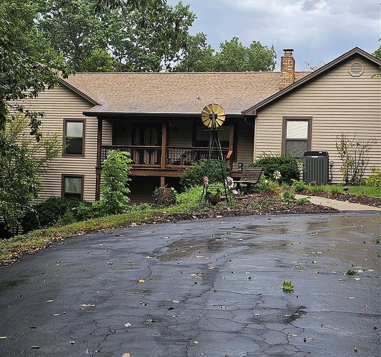 1st image of 119 Willow Creek Rd