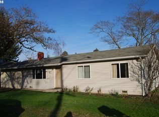 1495 NW Almira St, Roseburg, OR 97471