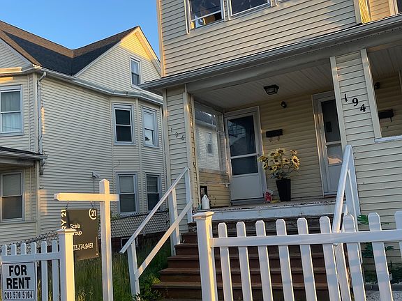 5th image of 194 Adams Street