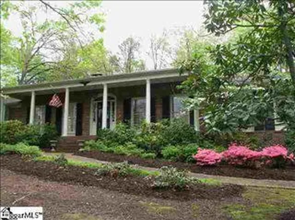 447 Henderson Rd, Greenville, SC 29607