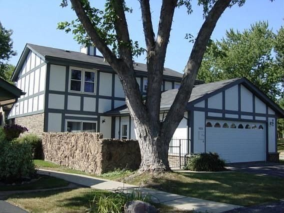 4th image of 5352 Sutton Pl S #5352