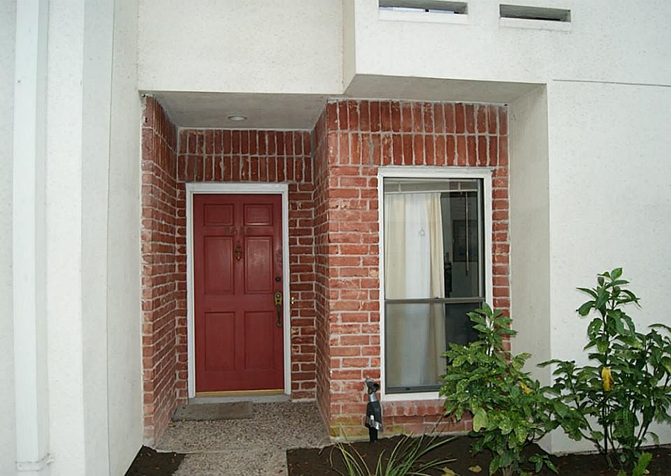 1st image of 2460 Bering Dr