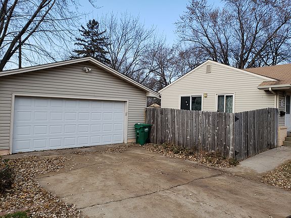 5th image of 5719 Drew Ave N