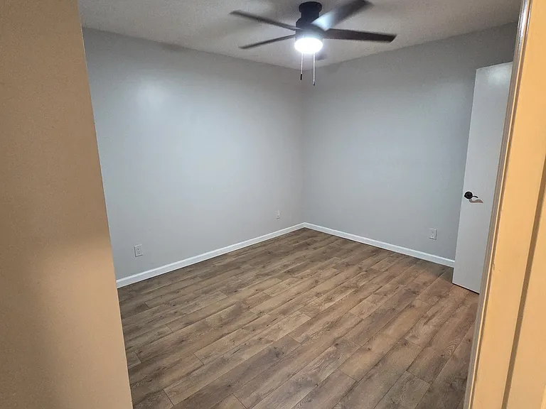 35120 Whispering Oaks Blvd — Photo 19