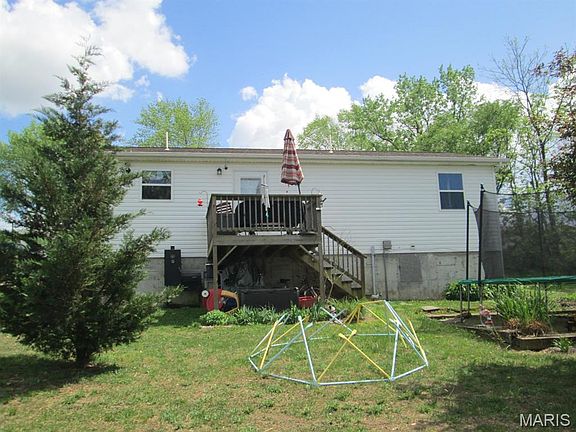 3rd image of 427 Colby St