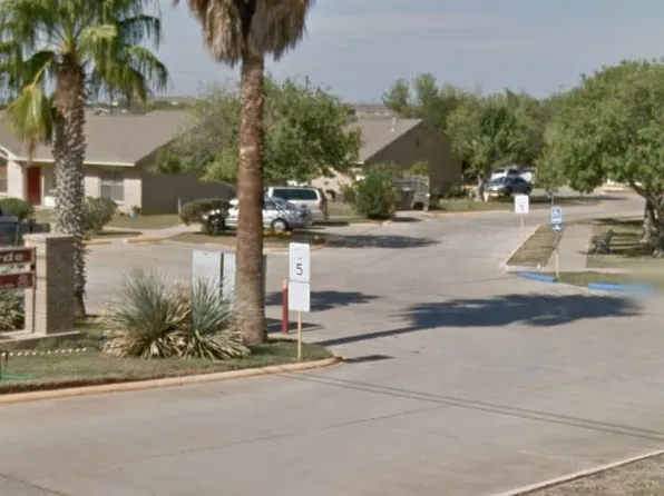 404 Medina St #404, Cotulla, TX 78014