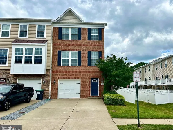 121 Hidden Brook Dr, Fredericksburg, VA 22405