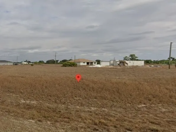 7020 Lotus Cir, Labelle, FL 33935