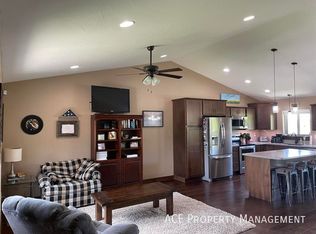 4628 Coal Bank Dr, Rapid City, SD 57701