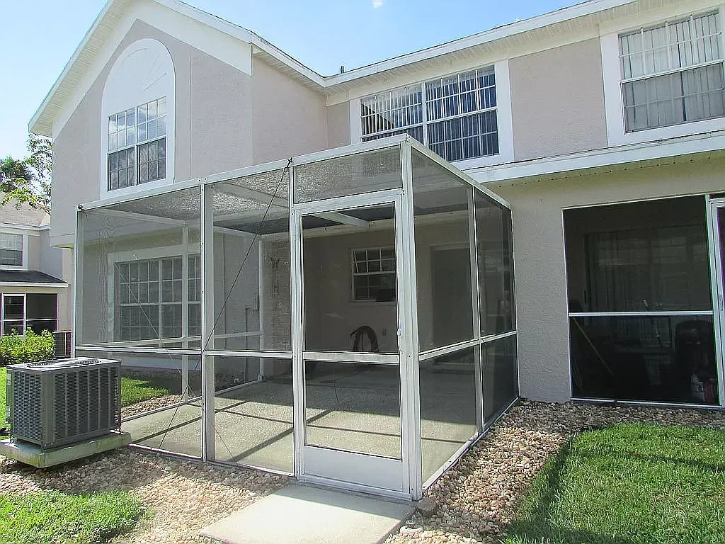 2 bed, 1396 sqft, $2,100 — Photo 2