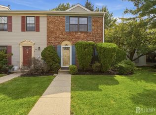 360 Bromley Pl, East Brunswick, NJ 08816