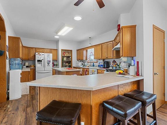 4th image of 2420 Liberty Ave