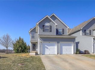 2246 SW Suncatcher Rd, Lees Summit, MO 64082