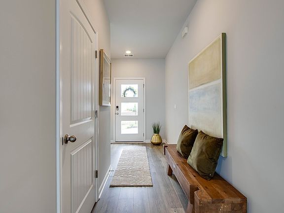 5th image of 5006 Hunters Village Dr