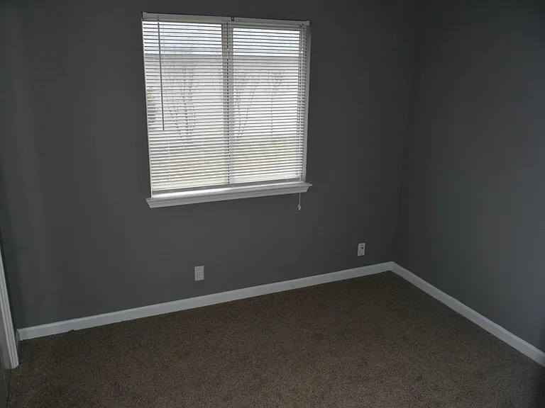 1803 Greening Way — Photo 16