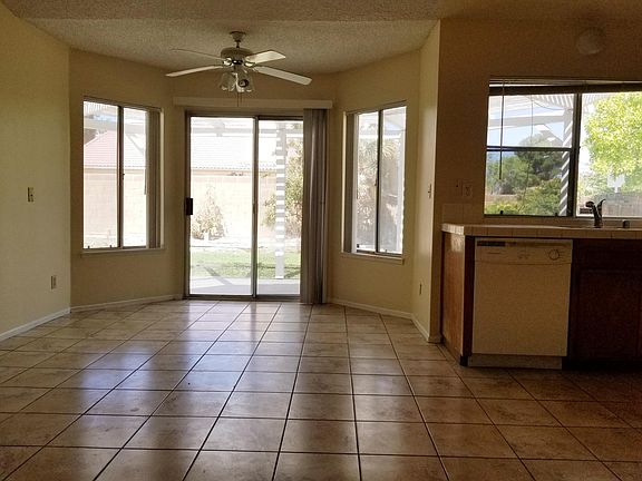 Den/Dining Area