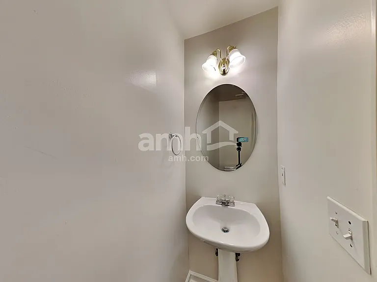 714 Ridgewood Way — Photo 9
