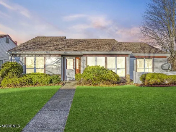 950B Liverpool Circle #B, Manchester, NJ 08759