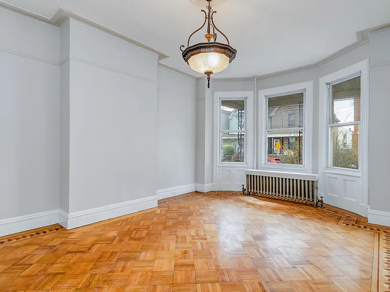 100 Clerk St #1 — Photo 3
