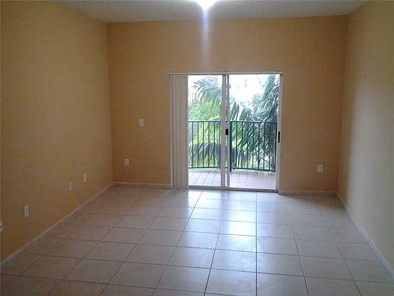 5th image of 7200 NW 114th Ave APT 311