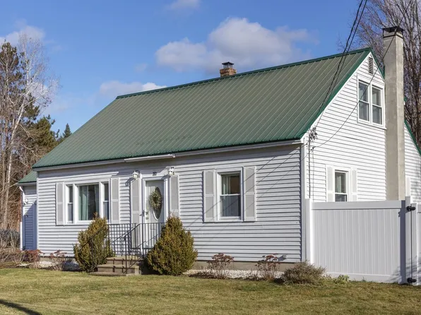 203 MeadowLark Lane, Pembroke, NH 03275