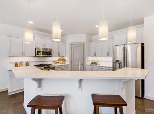 20221 Sundowner Ln, Bend, OR 97703