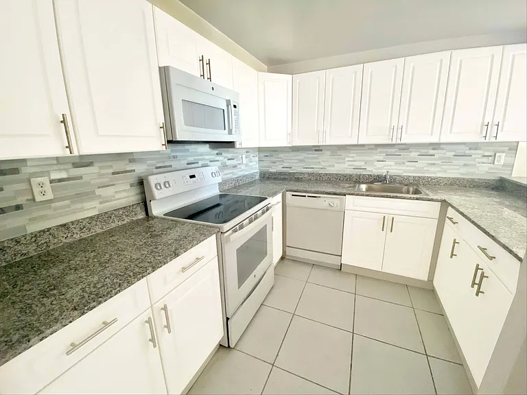 Kitchen with Granite Counter tops