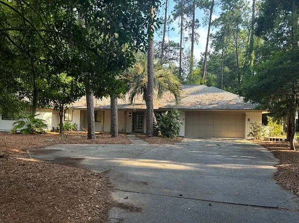 7 Holemark Ln, Savannah, GA 31411