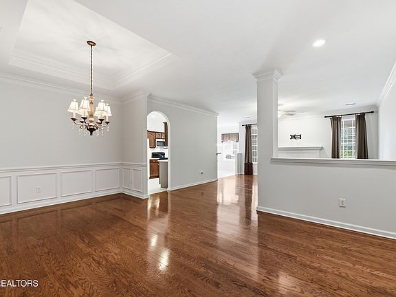 5th image of 115 Devanshire Ct