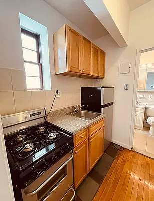 Rented by Voro NYC | media 23