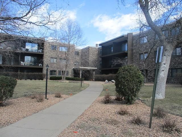 1st image of 4100 Parklawn Ave APT 109