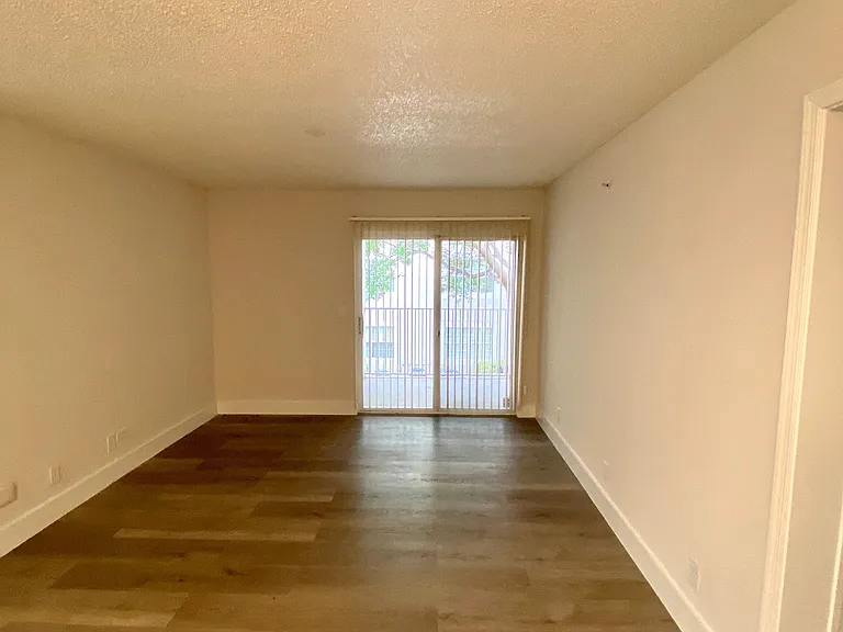 Legacy Lakeview — Photo 14