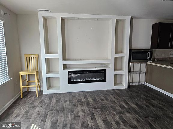 4th image of 732 Wye Oak Dr