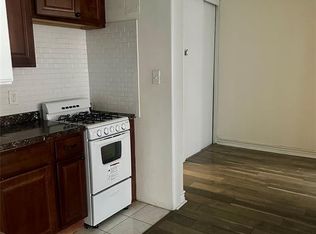 3001 Edwin Ave APT 2E, Fort Lee, NJ