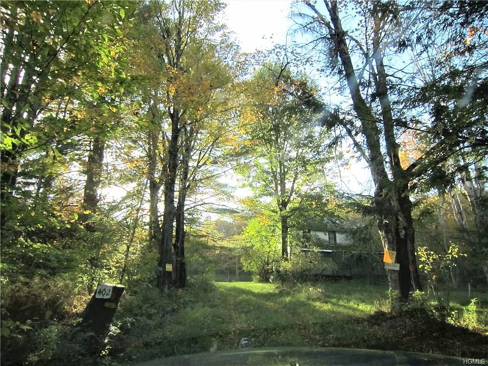 1st image of 402 Shore Rd