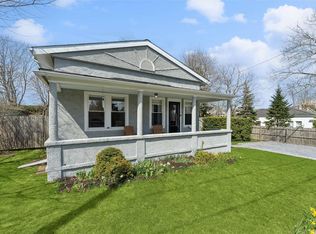 9 Mott Pl, Eastport, NY 11941