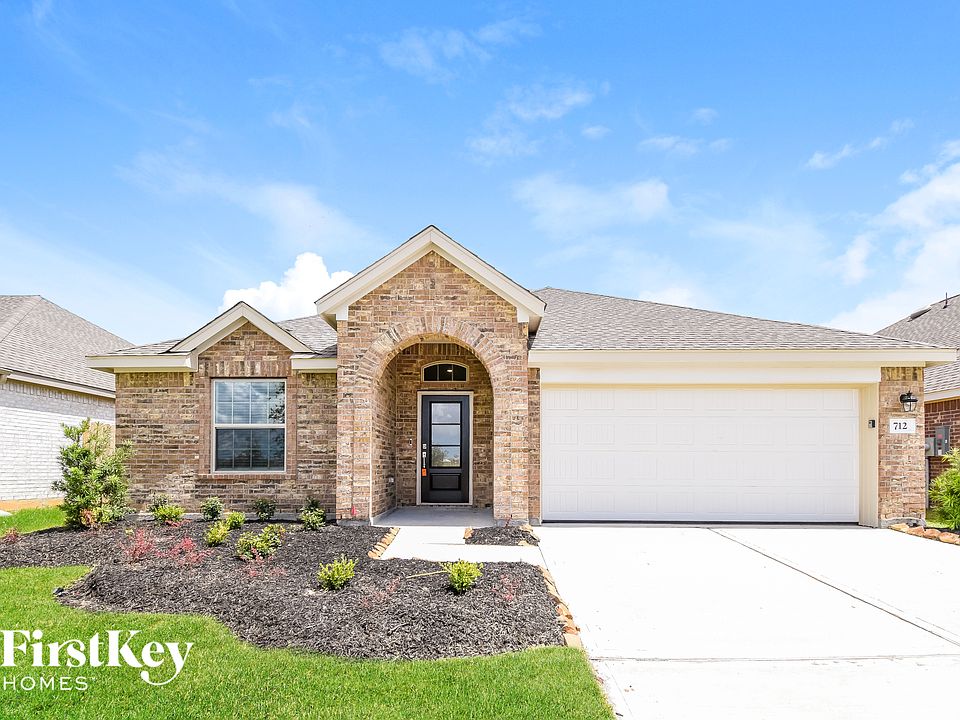 1st image of 712 Scenic Lake Dr