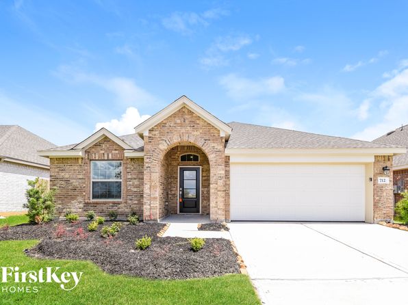 712 Scenic Lake Dr