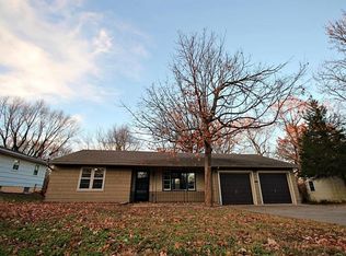 9354 E 68th St, Raytown, MO 64133