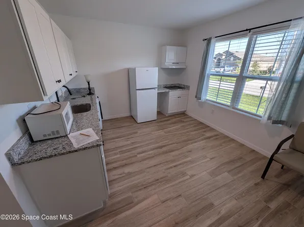559 Oldenberg St SW #Adu, Palm Bay, FL 32908