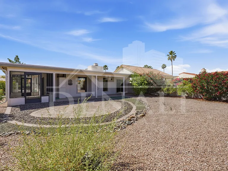 10602 E Elmhurst Dr — Photo 29