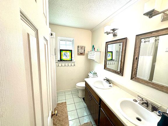 3rd image of 3408 Clifden Dr