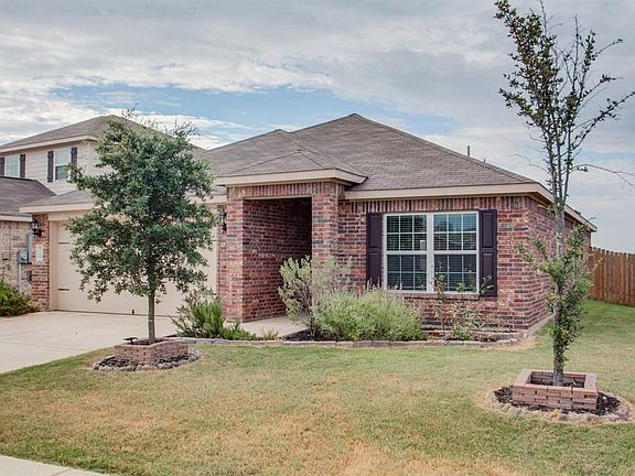 3rd image of 6108 Chalk Hollow Dr