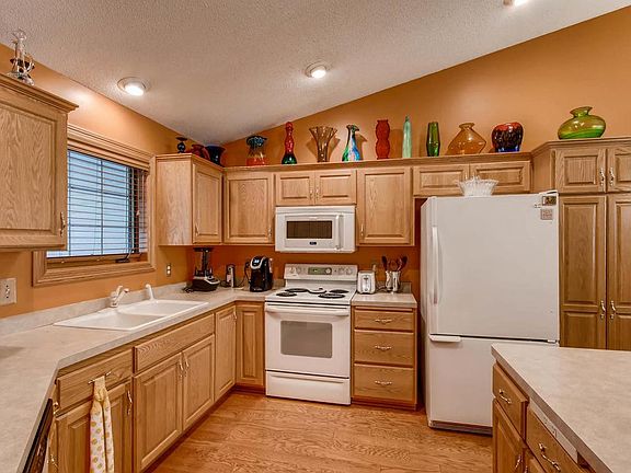 5th image of 5909 Creekview Ln N