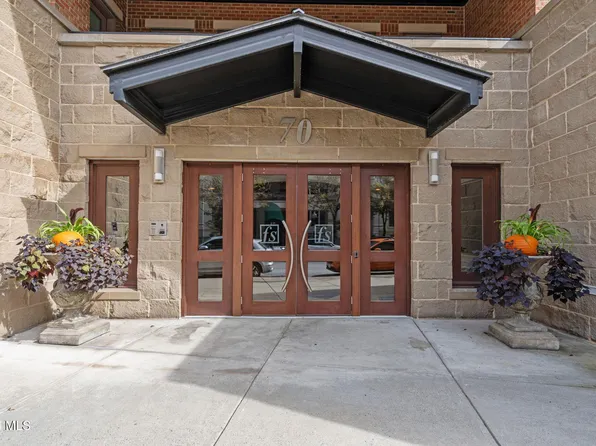 70 Railroad Place #403, Saratoga Springs, NY 12866