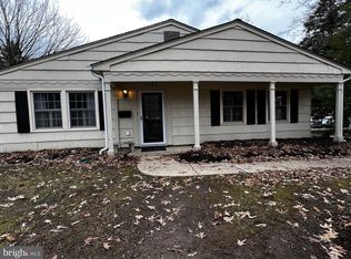 1722 Whitfield Ct, Crofton, MD 21114