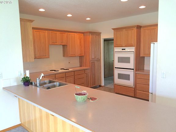 3rd image of 10101 NE 108th Ave